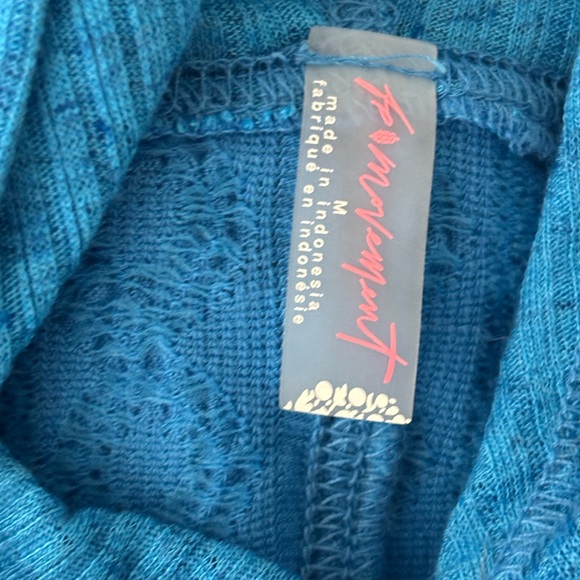 FREE PEOPLE MOVEMENT Cable Cinch Hoodie Royal Blue Medium - Picture 2 of 10